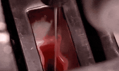 「冰工厂」这种外面是冰壳,里头是馅儿的冰棍怎么「冻」出来的? | 有趣的制造(图16) 这类冰工厂外面都是冰,里面是馅儿的冰棍,怎么「冻」出来的?|有意思的制作(16)