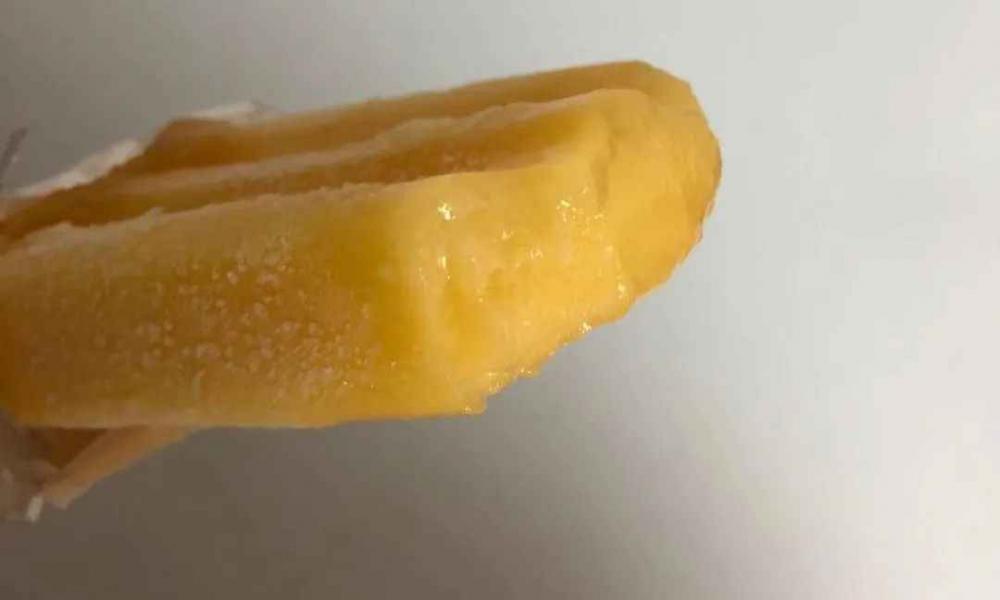 「冰工厂」这种外面是冰壳,里头是馅儿的冰棍怎么「冻」出来的? | 有趣的制造(图20) 这类冰工厂外面都是冰,里面是馅儿的冰棍,怎么「冻」出来的?|有意思的制作(20)