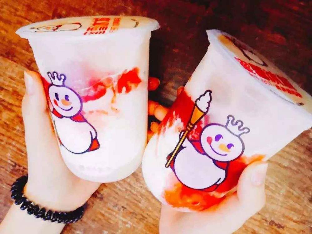 首个“万店”茶饮品牌诞生，蜜雪冰城的异军突起对整个行业有何启示？(4)