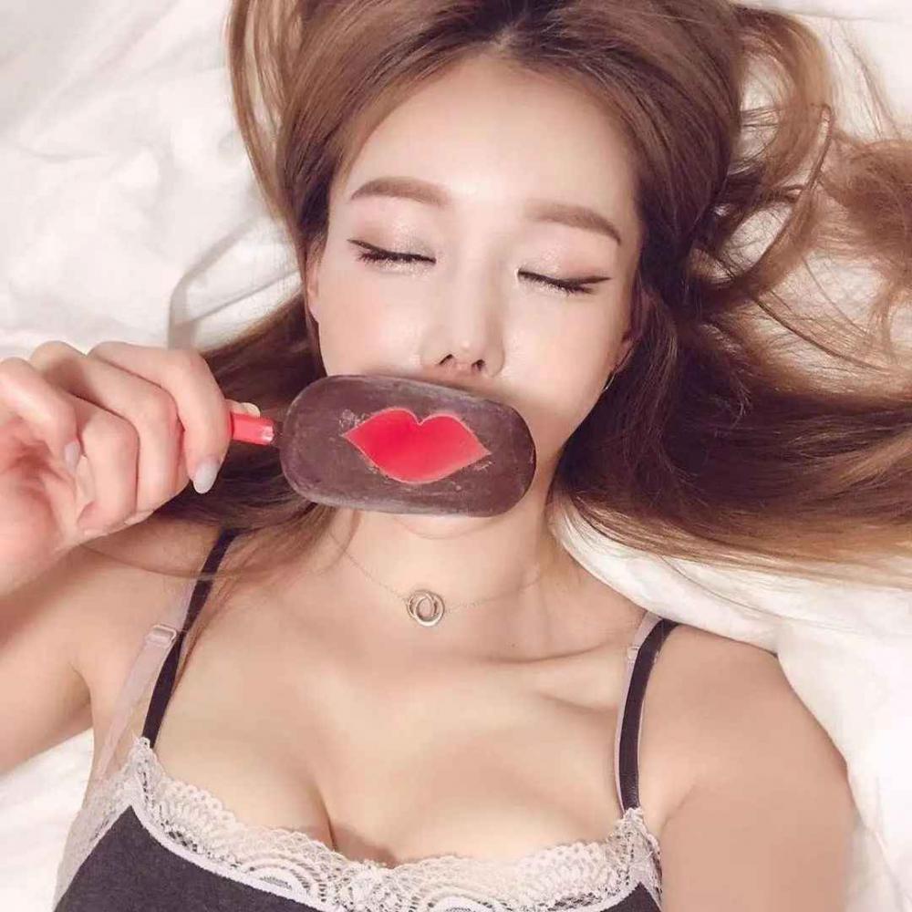 这款带红唇印的芭杜冰淇淋，为何已被市场追捧？(1)