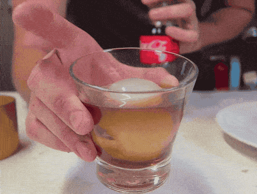 威士忌里的冰块，是怎样做出来的？ | 有趣的制造(40)