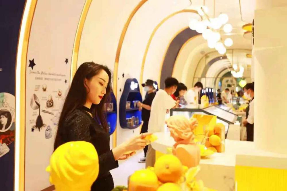 雀巢，在哈尔滨开了家意式甜品店，冰淇淋很好吃！(4)