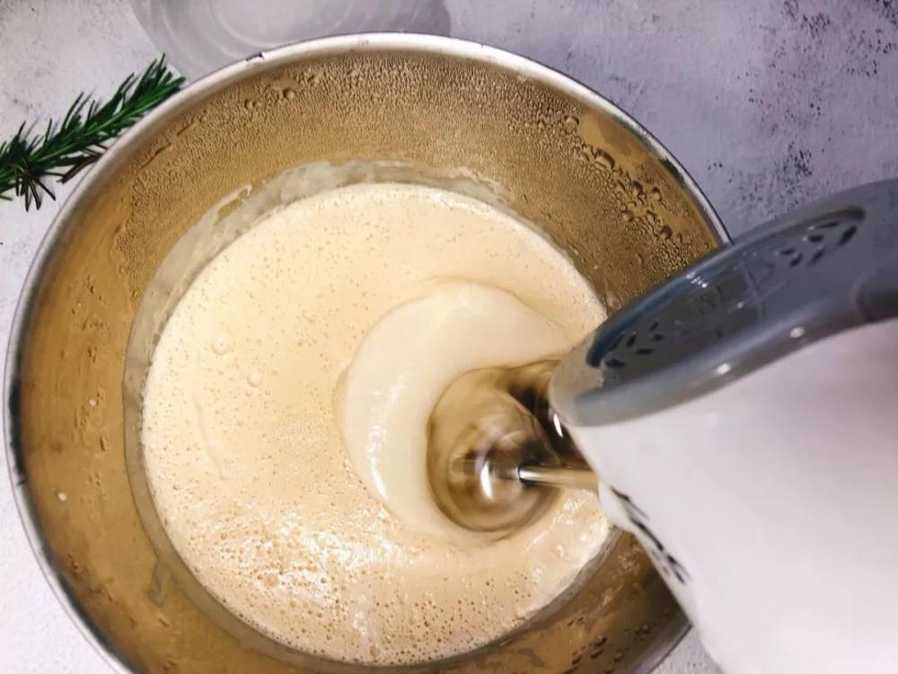 懒人冰淇淋,3步就搞定,告别奶油和冰淇淋机!(图5) 懒人冰淇淋,3步就搞定,告别奶油和冰淇淋机!(5)