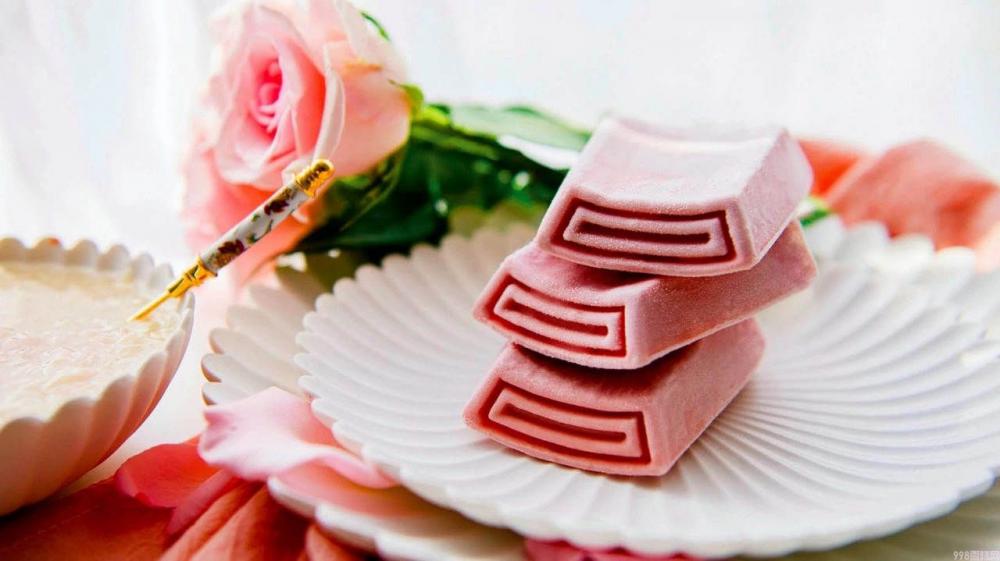 他把一支雪糕卖66元，一小时可以卖多少(5)