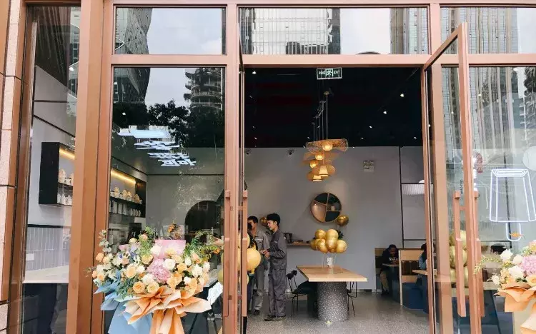 雪糕中的流量王，钟薛高开“酸”咖啡店要打造另一个爆款，你觉得他会从“网红”变成“长红”？吗？(7)