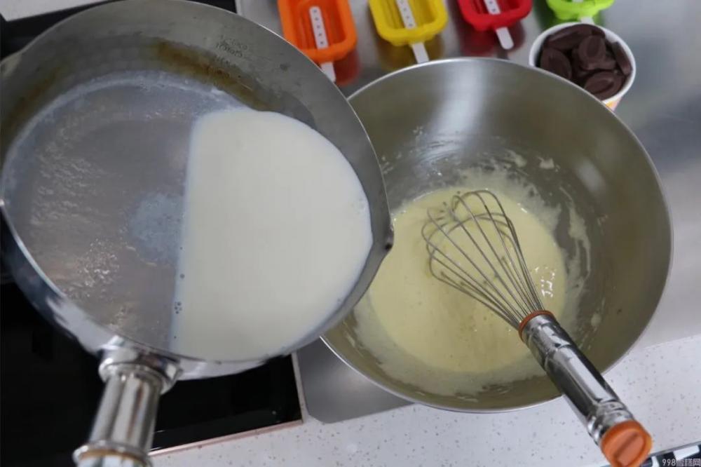 可可味冰淇淋的做法（冰淇淋的做法窍门）(7)