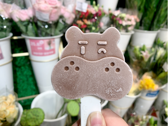 低价冰棒对阵高价雪糕(盒马推出自制平价老棒冰)(3) 低价冰棒对阵高价雪糕(盒马推出自制平价老棒冰)(3)