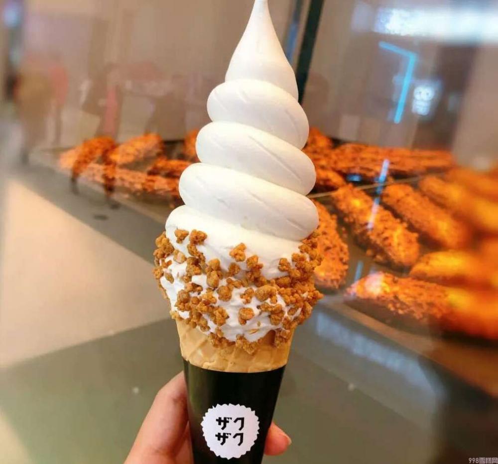 八喜冰淇淋蛋糕多少钱一个(比奶茶更能拯救小仙女的10款美食)(9) 八喜冰淇淋蛋糕多少钱一个(比奶茶更能拯救小仙女的10款美食)(9)