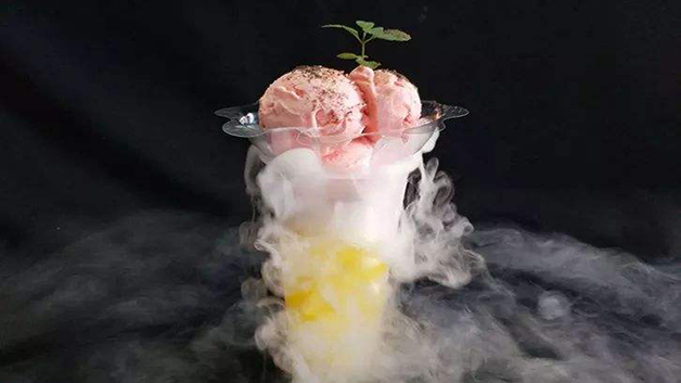 冰淇淋冒烟怎么做(解析冒烟的冰淇淋的烟是怎么成的)(1) 冰淇淋冒烟怎么做(解析冒烟的冰淇淋的烟是怎么成的)(1)