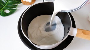 牛奶棉花糖雪糕做法（分享搅一搅就成功的做法 ）(1)