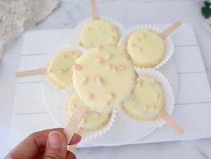 白巧克力脆皮雪糕的做法（入口即化无需打发）(14)