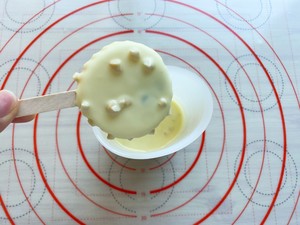 白巧脆皮牛奶雪糕的做法 步骤12