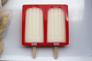 特浓牛奶雪糕的做法  （最正宗的做法步骤详解）(12)