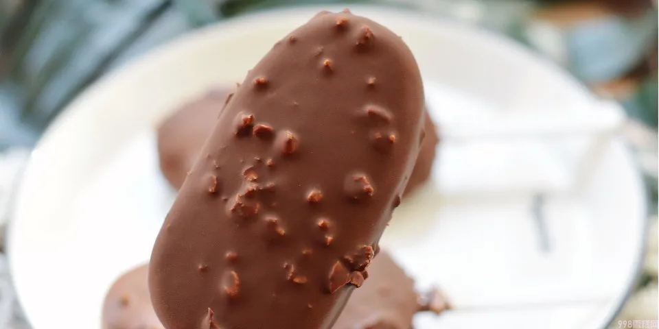 巧克力脆皮雪糕怎么做（分享全网最火的梦龙雪糕做法）(13)