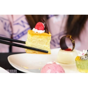 自助餐慕斯蛋糕怎么吃才好？这些做法你都知道吗？