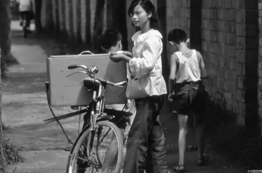 从5分钱到500元,中国人离“雪糕自由”还有多远?(图6) 从5分钱到500元,中国人离“雪糕自由”还有多远?(6)